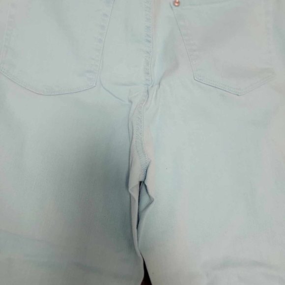 Women size 12 Bandolino Flawless stretch Mandie capri New with tags - Picture 11 of 12